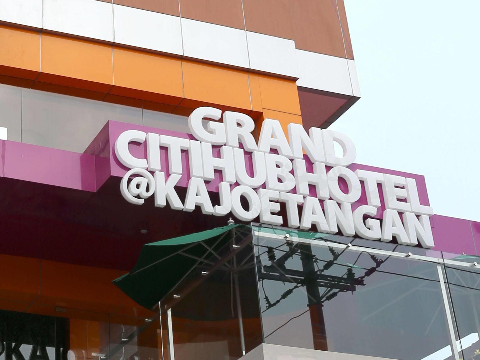 แกรนด์ ซิตี้ฮับ โฮเต็ล แอท กาเจอตางัน Hotel มะลัง ภายนอก รูปภาพ